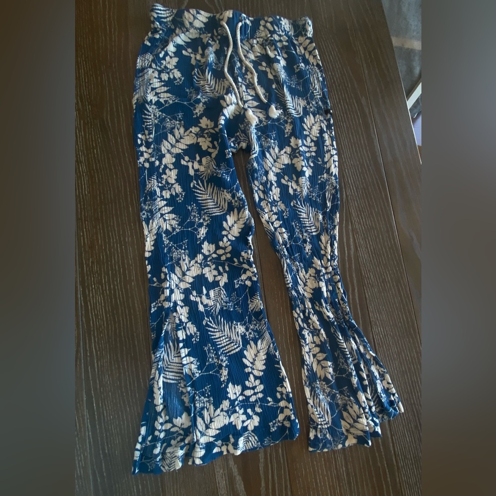 Hurley floral print flared pants